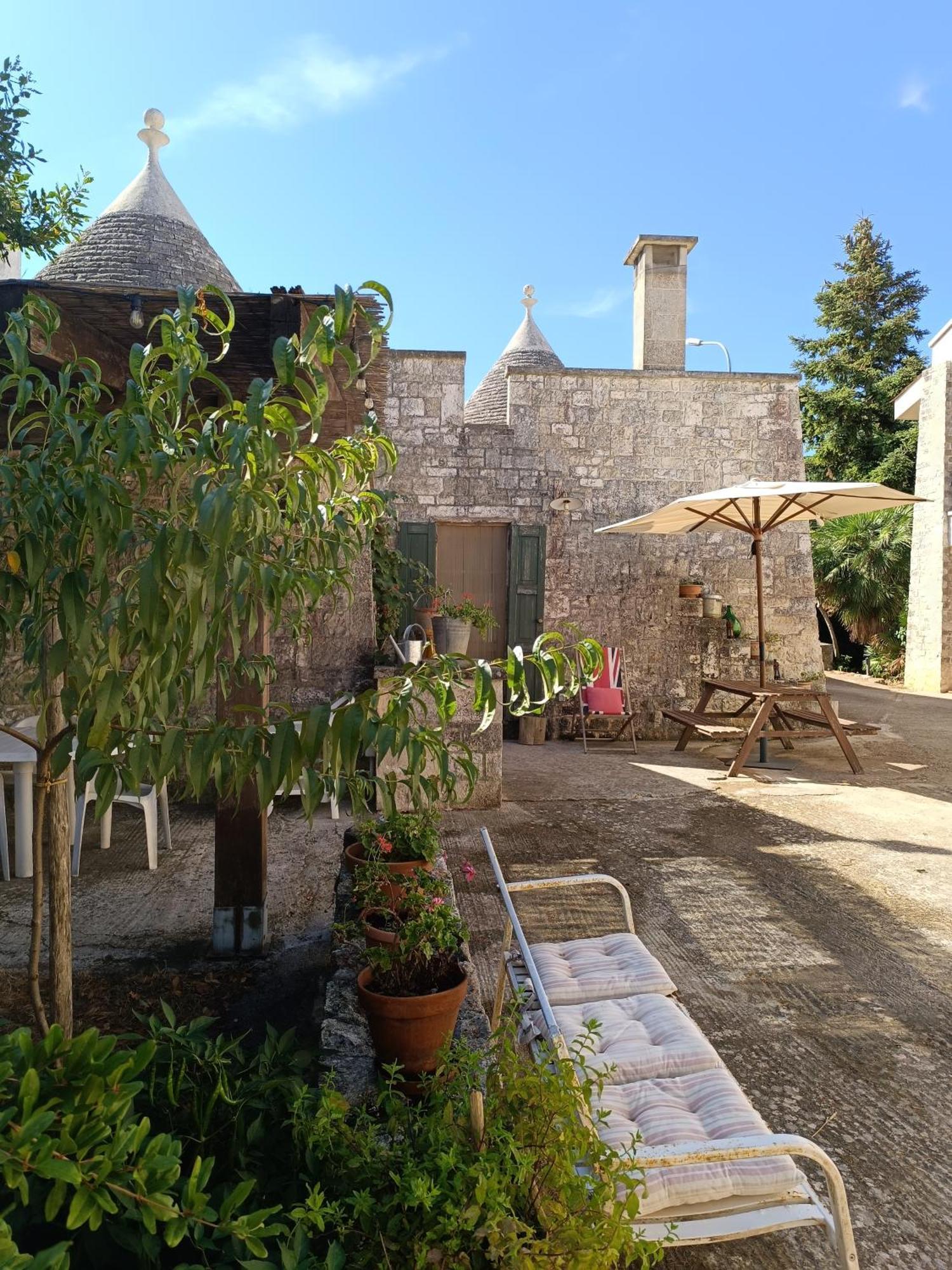 Вілла Trullo Galeotto Мартіна-Франка Екстер'єр фото